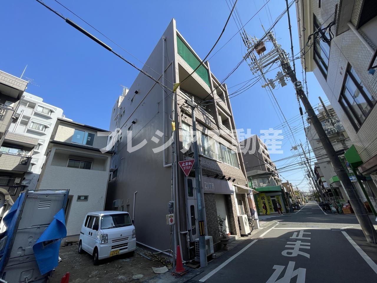 奥野ビルの外観