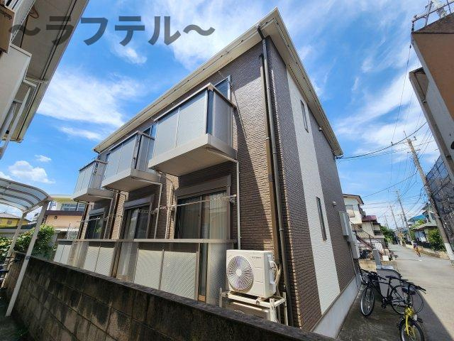所沢市美原町２丁目のアパートの外観