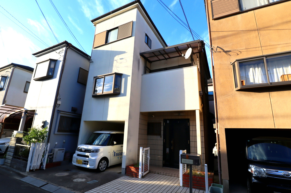 橿原市中町戸建の外観