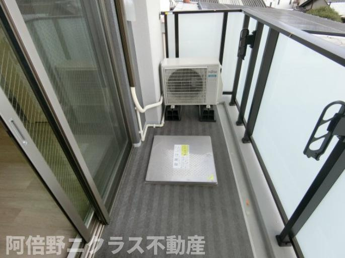 クローバー・レジデンス桑津のバルコニー