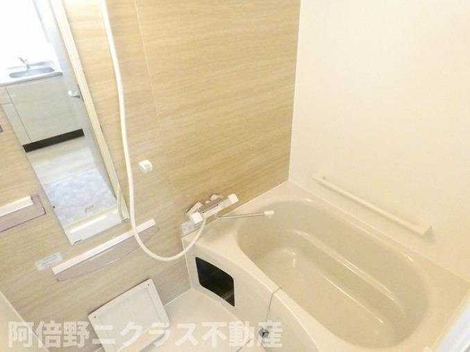 クローバー・レジデンス桑津の浴室