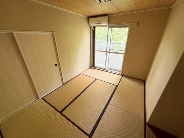 匠ハイツの和室