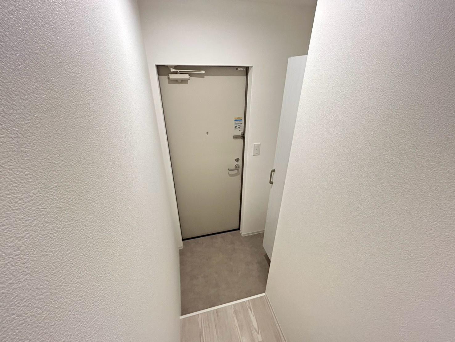 ジーメゾン奈良クレールの玄関