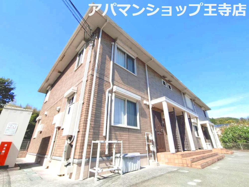 エミネンスコートの外観