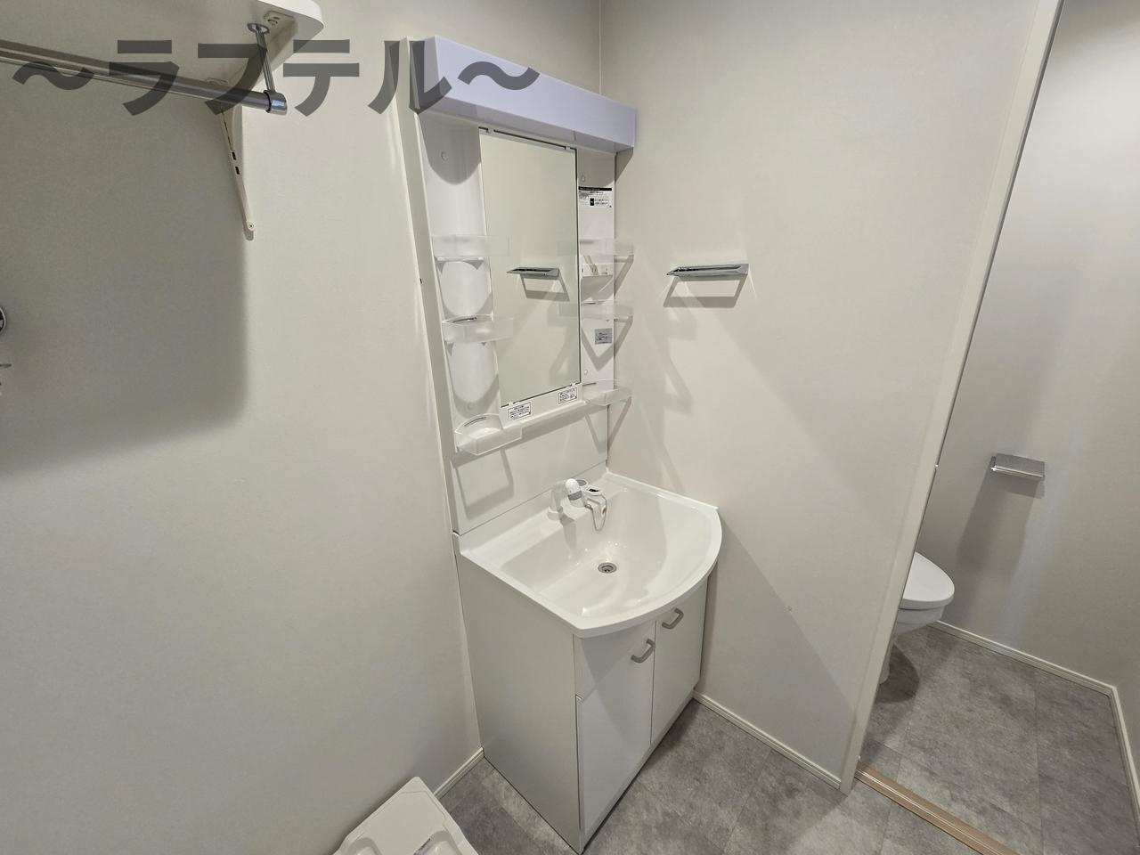 GRADUS 武蔵藤沢Ⅲの独立洗面台|同メーカー施工　別部屋イメージ写真