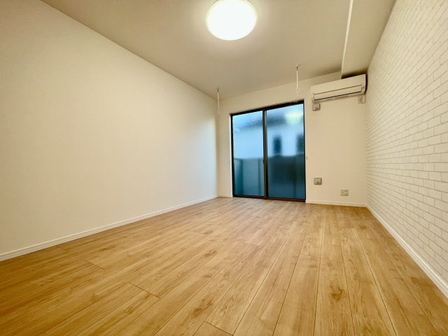 キャメル西所沢プレミアの居間・リビング|205号室の写真です。