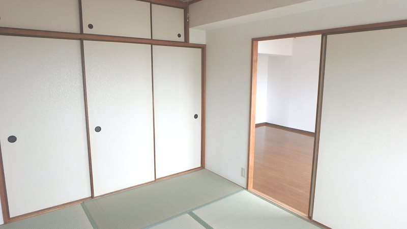 フォレスト岡本の和室