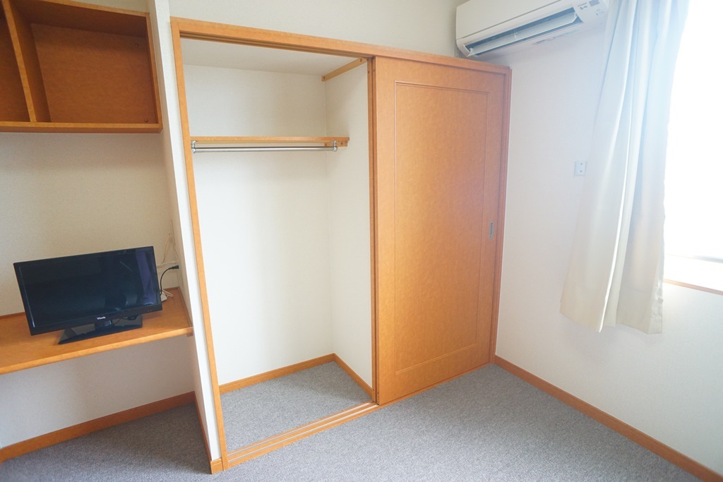 レオパレスＩＫＡＲＵＧＡの収納|温水洗浄便座　完備