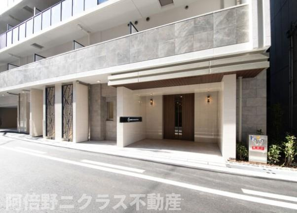 スプランディッド上本町WESTⅡのエントランス