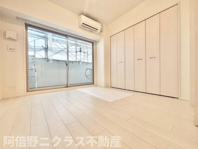 スプランディッド上本町WESTⅡの居間・リビング|内装は別部屋の参考写真です。