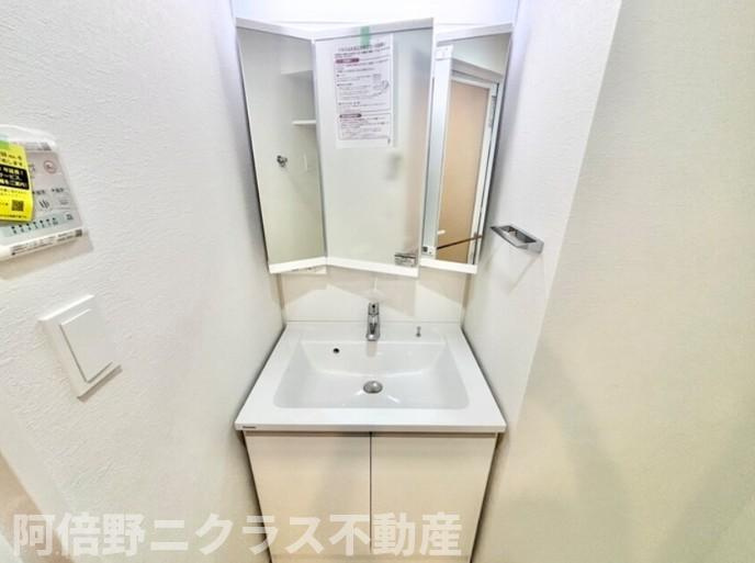 スプランディッド上本町WESTⅡの洗面所|内装は別部屋の参考写真です。