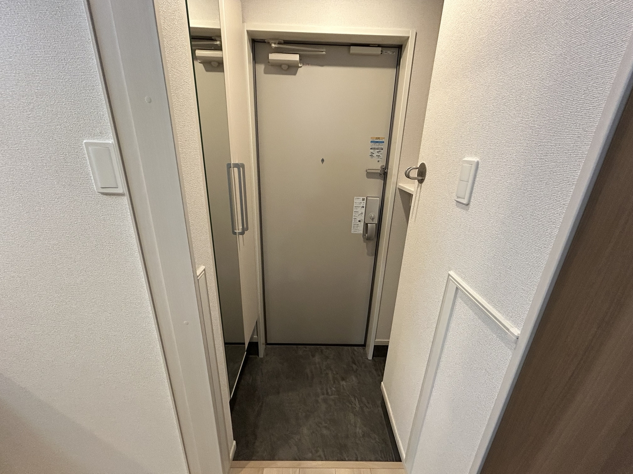 ロンフルールの玄関
