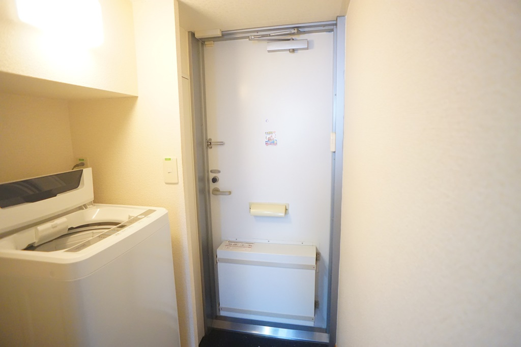 レオパレスＮＡＫＡＴＡの玄関