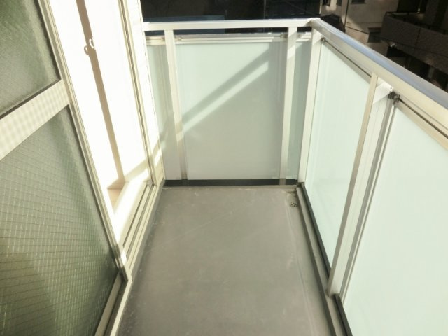 Ｃｏｍｆｏｒｔ浦和のバルコニー|☆洗濯物がよく乾く、日当たり＆風通し良好のバルコニーです。☆