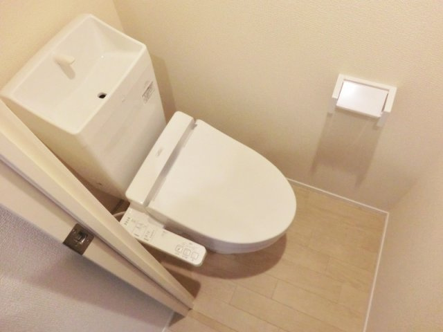 Ｃｏｍｆｏｒｔ浦和のトイレ|☆温水洗浄便座付き・参考画像です。☆