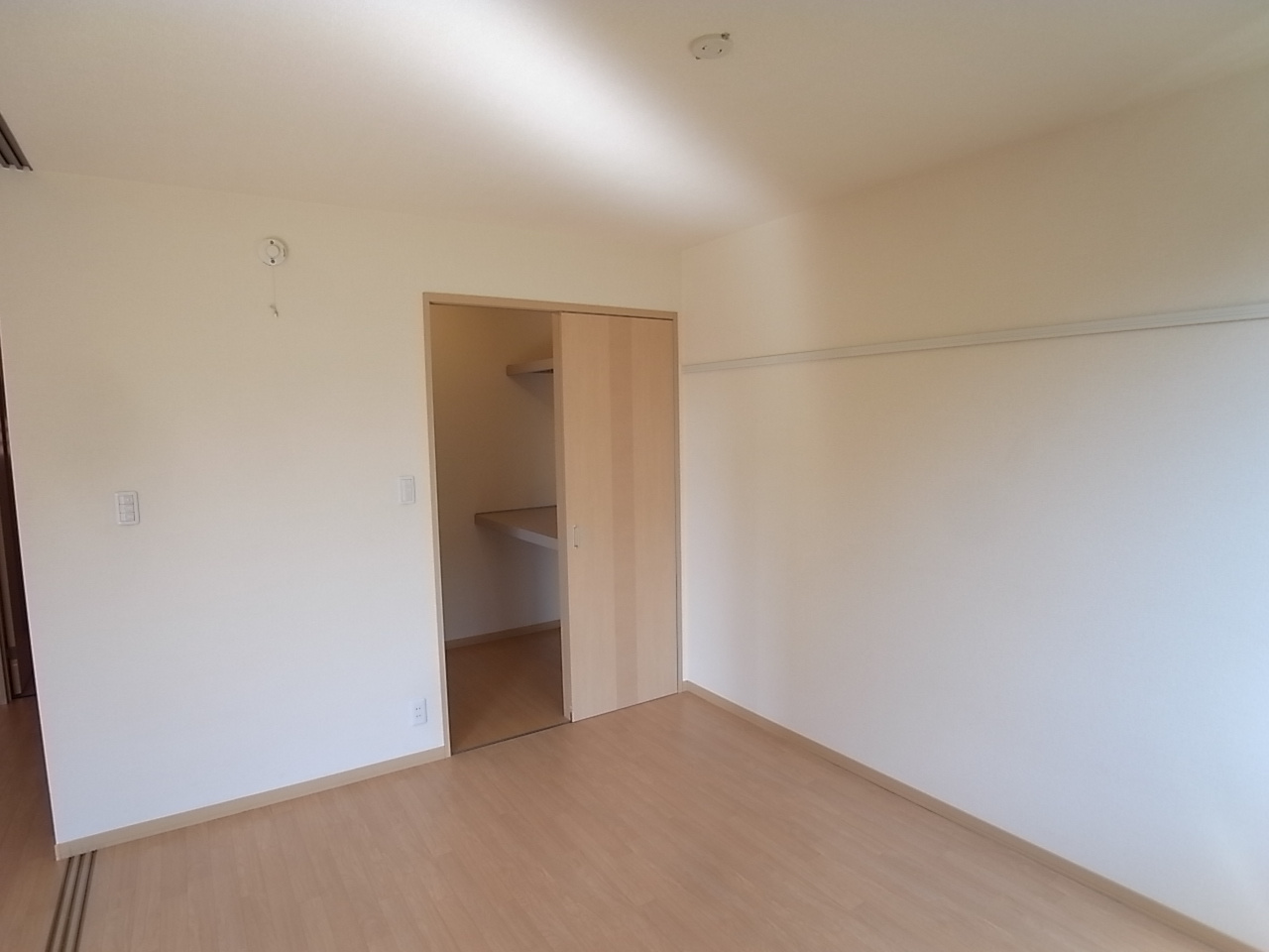 ルイシャトーの洋室