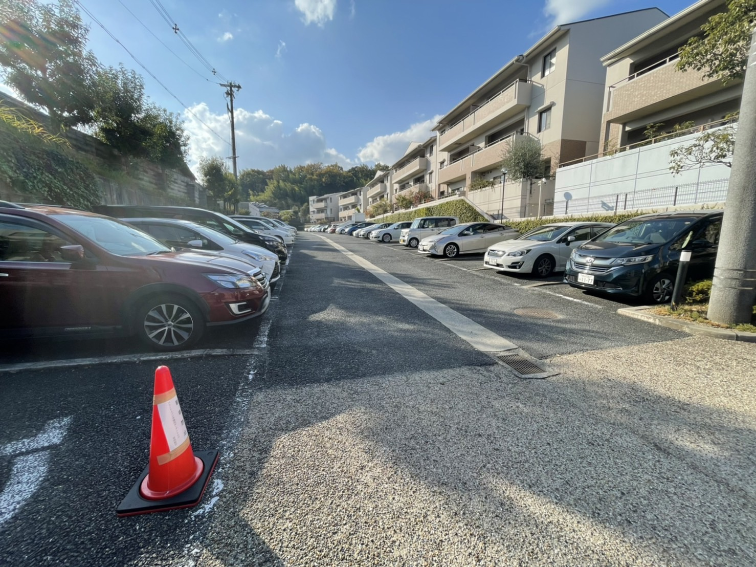 グランドメゾン学園前ガーデンヒルズの駐車場