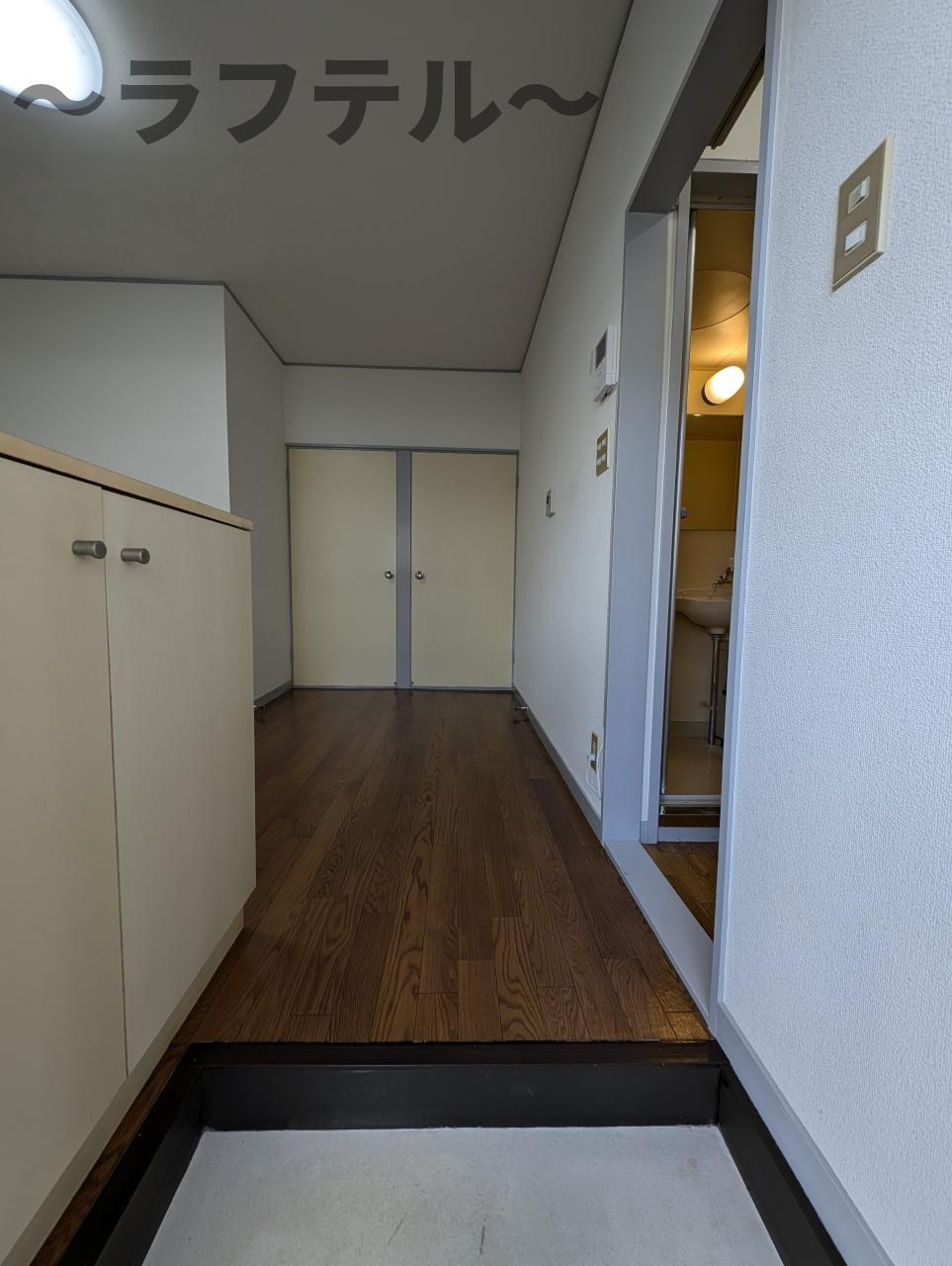 コーポベルの玄関|別部屋イメージ写真