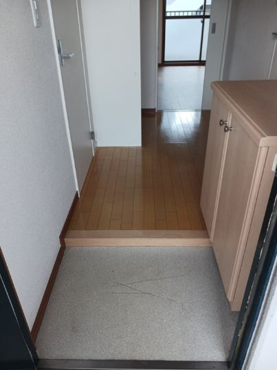 SKハイツ芝新町の玄関|※別号室参考写真