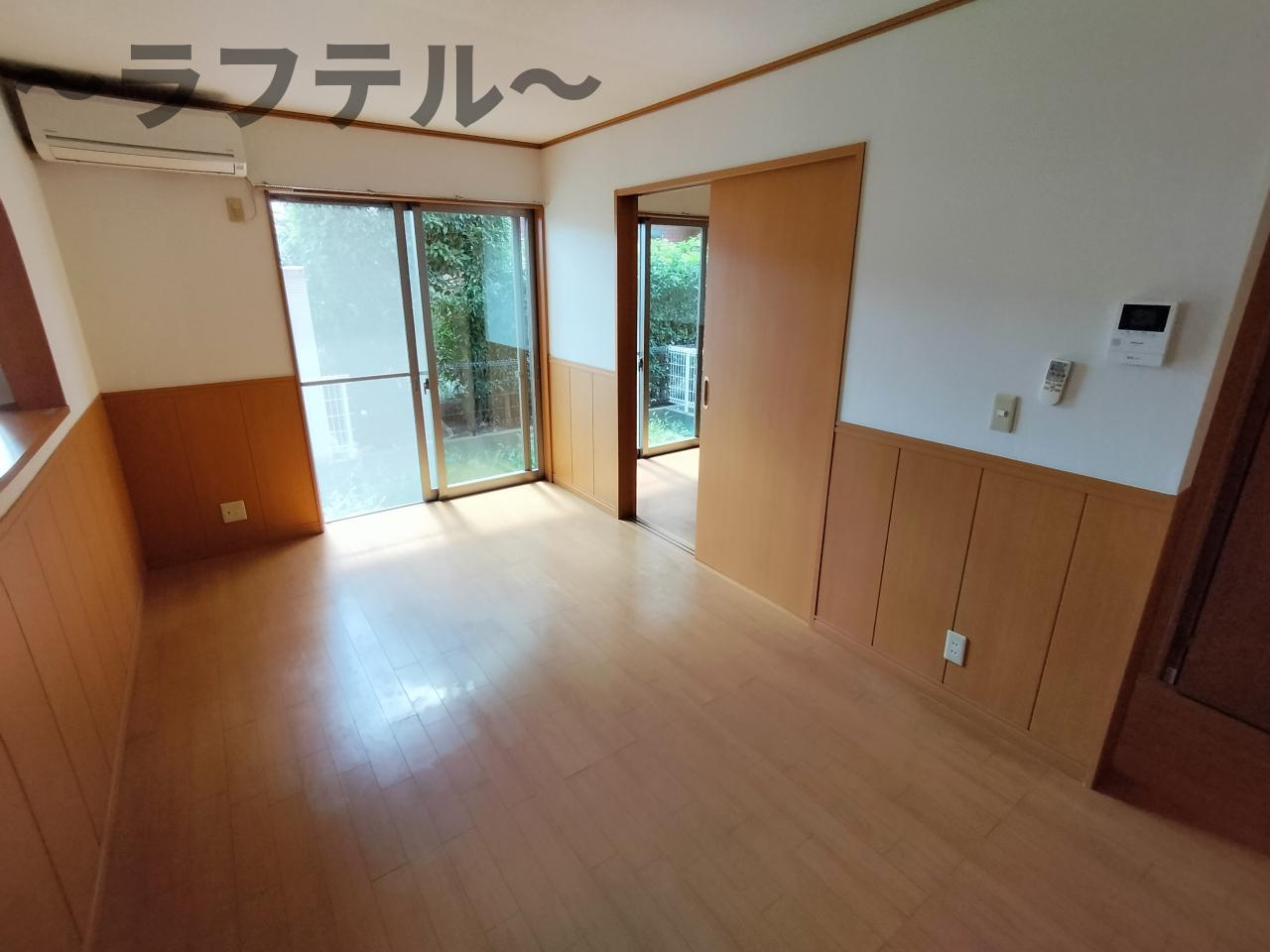 所沢市所沢新町のアパートの居間・リビング|別号室イメージ写真