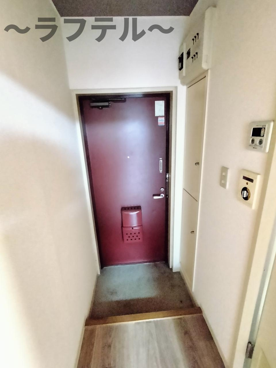 所沢市小手指町４丁目の賃貸マンションの玄関