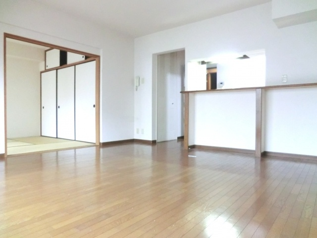 ロイヤルヒルズ高砂のその他|※別号室の参考写真です