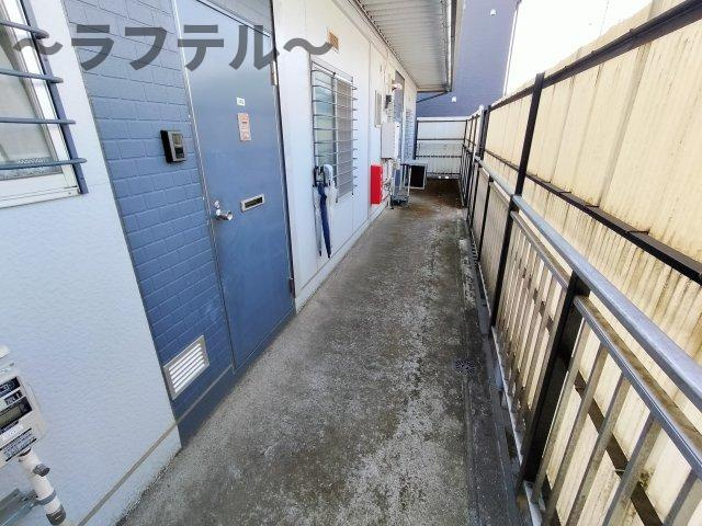 小手指スカイハイツのエントランス