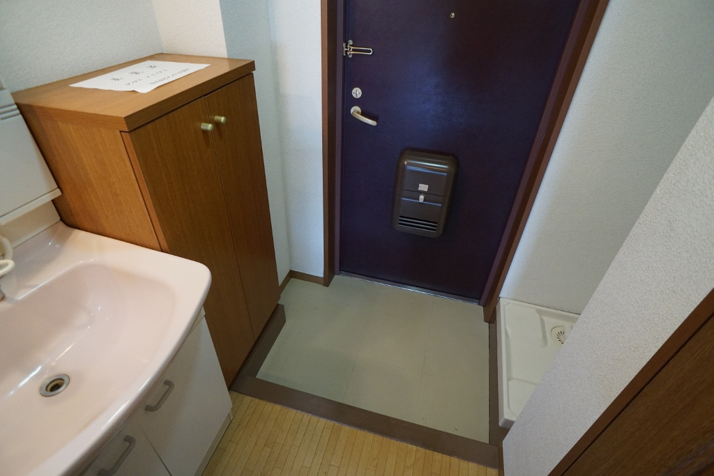 マンション万葉Ⅲの玄関