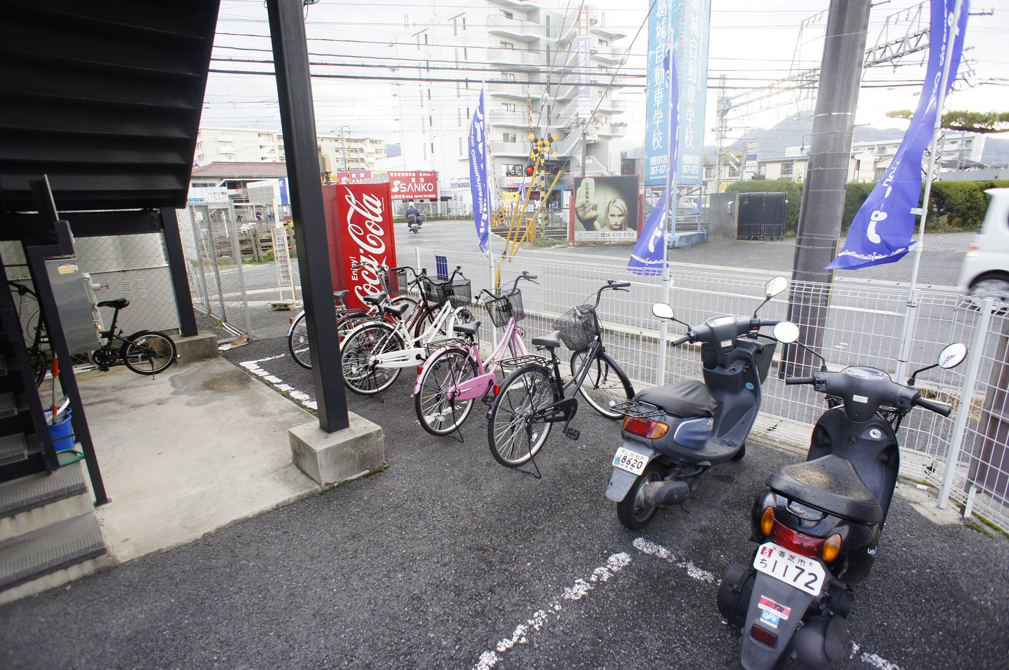 メゾンふたかみのエントランス
