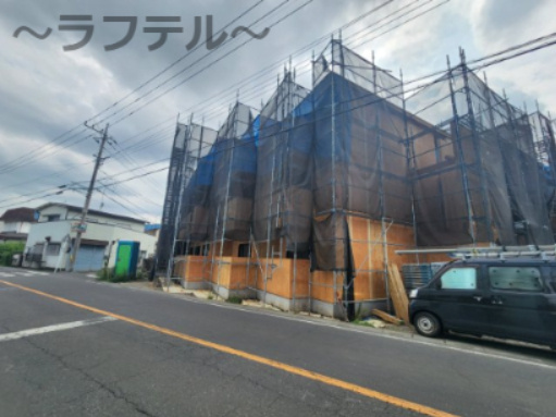 スリジエ狭山ヶ丘の玄関