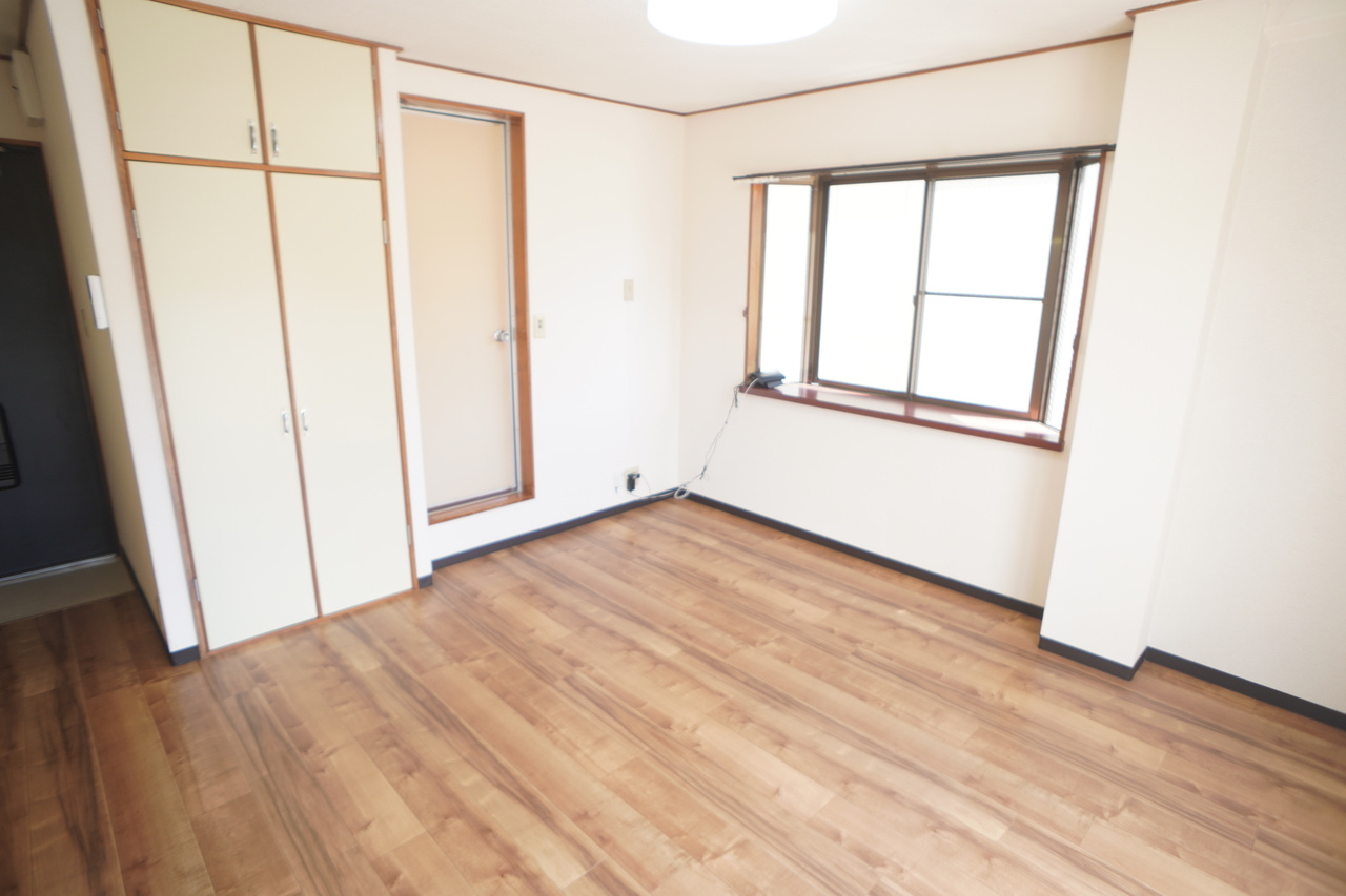 大東工芸マンションの内装