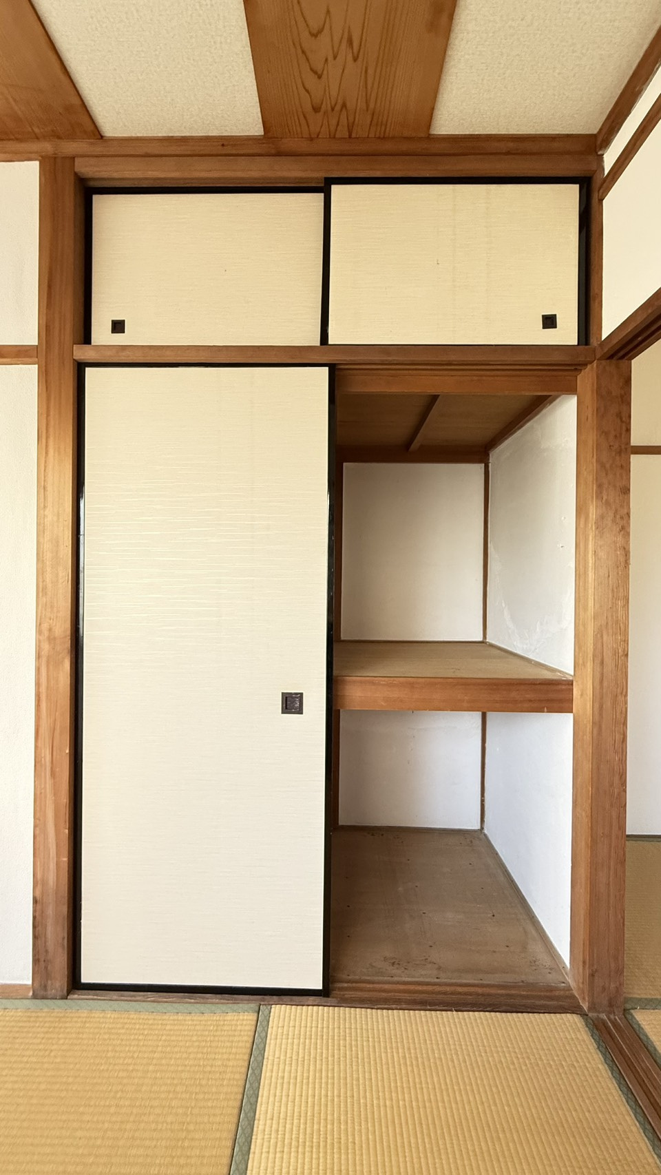 住吉宮町5丁目貸家の収納