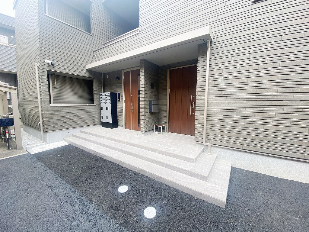 YSジュピターのエントランス