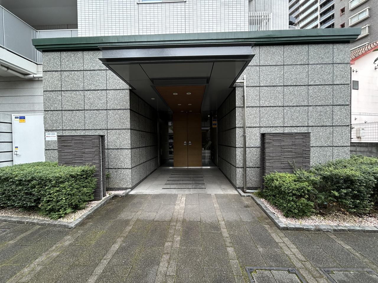 ブランズ川口栄町パークフロントのエントランス