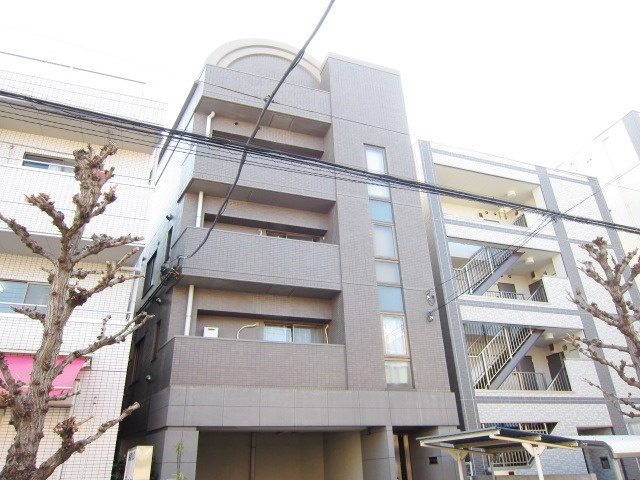 Ｋファースト栄町のエントランス