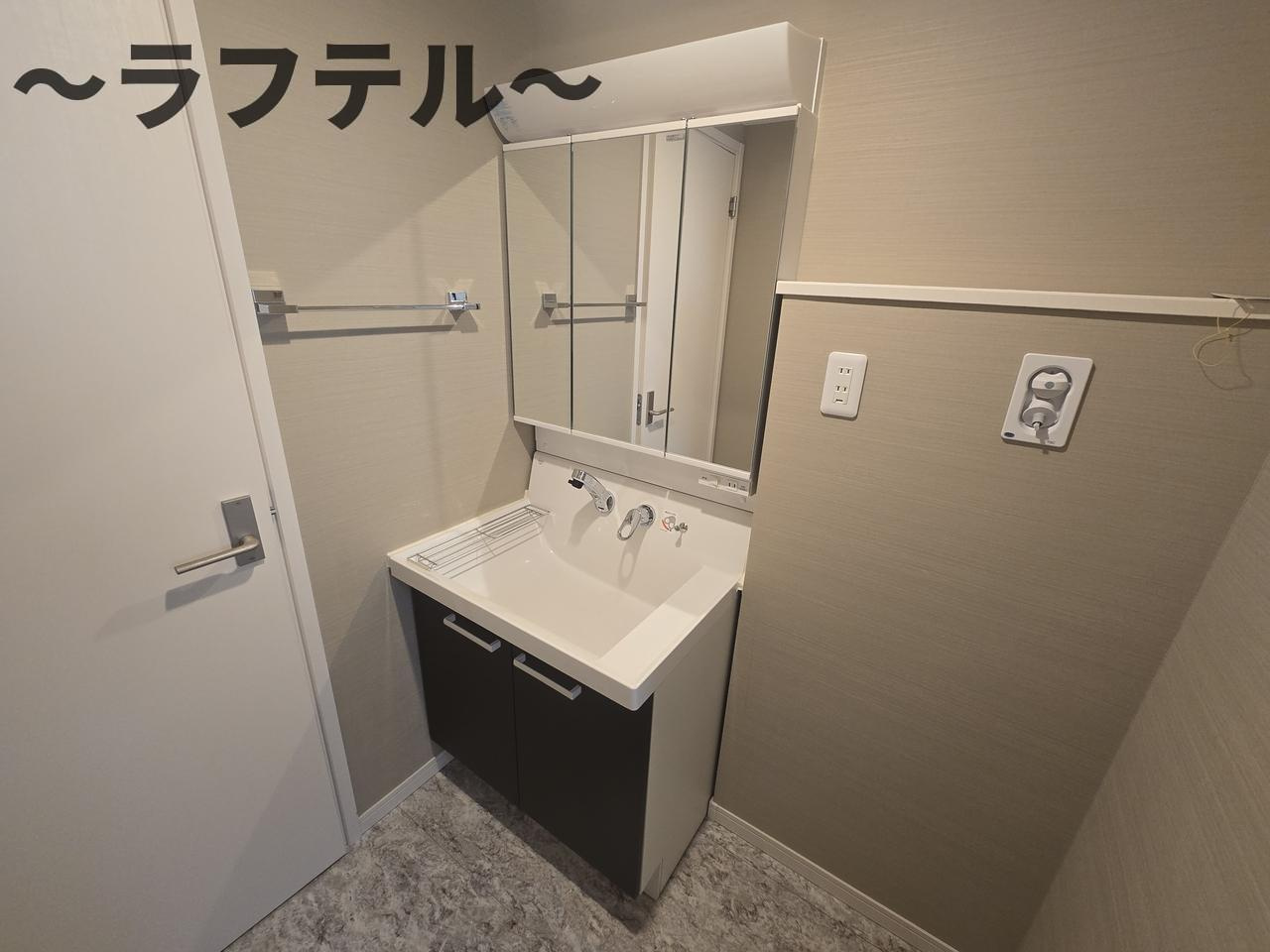 オフィン ラコーデの独立洗面台|別部屋イメージ写真