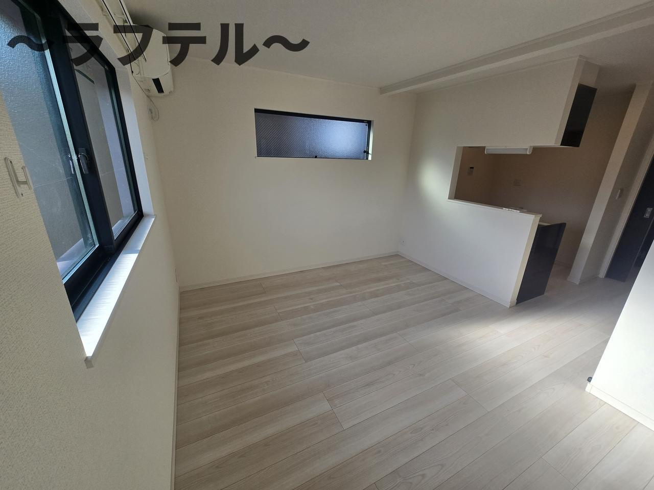オフィン ラコーデの居間・リビング|別部屋イメージ写真