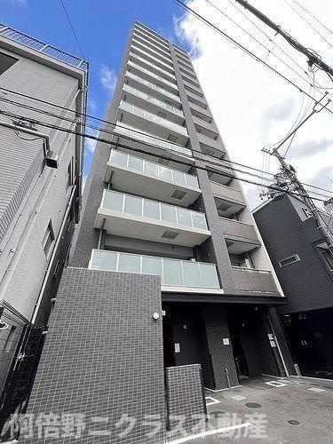 プレサンスロジェ天王寺真田山公園の外観