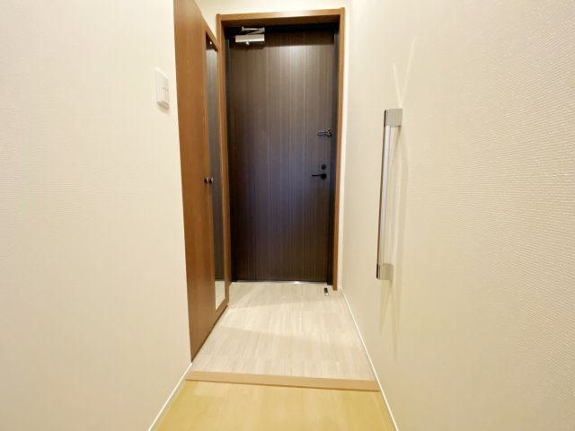 スマートグラン浦和岸町の玄関|別号室の参考写真です。