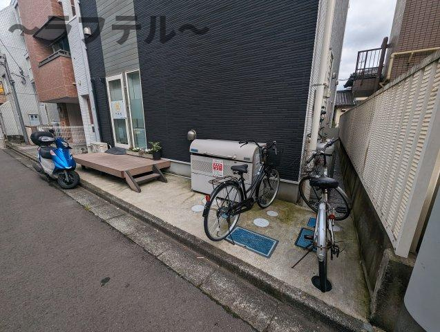 所沢市くすのき台３丁目のアパートの周辺