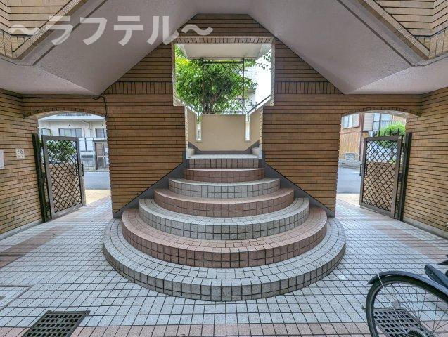 所沢市けやき台２丁目の賃貸マンションのロビー