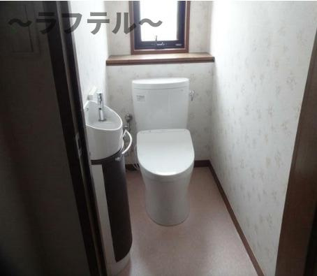 ⼩⼿指町３丁⽬貸家のトイレ