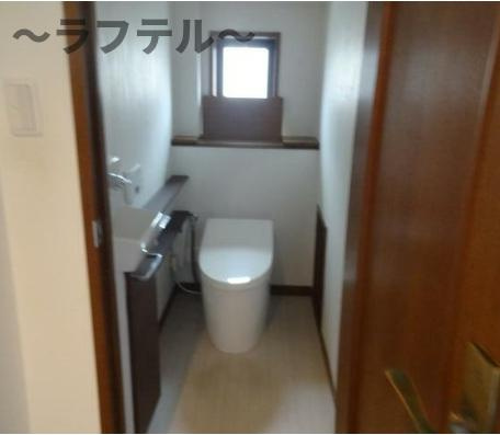 ⼩⼿指町３丁⽬貸家のトイレ