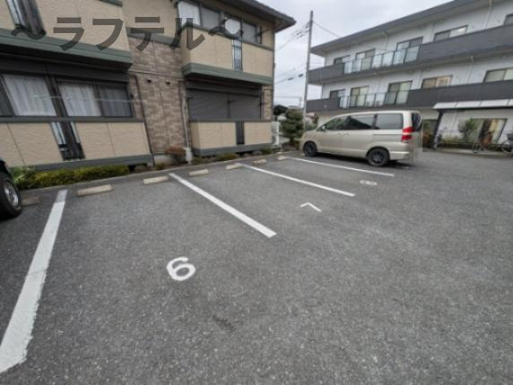 チャオ南狭山Sの駐車場