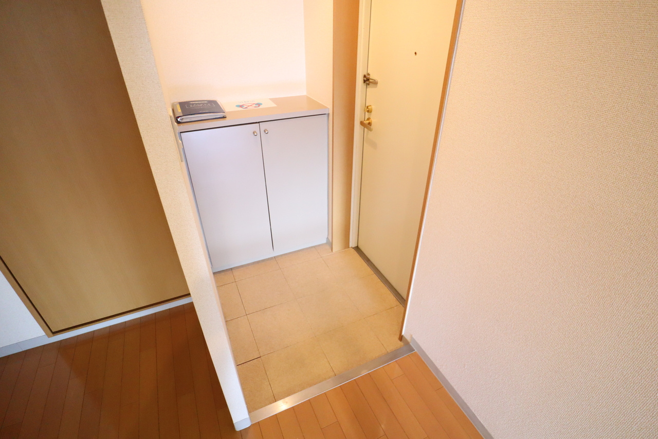 オリエンタル橿原の玄関