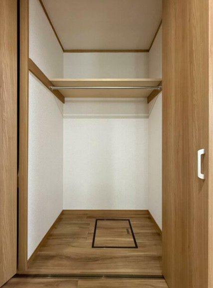 狭山市広瀬東４丁目のアパートの収納