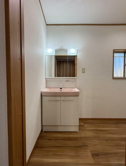 狭山市広瀬東４丁目のアパートの独立洗面台