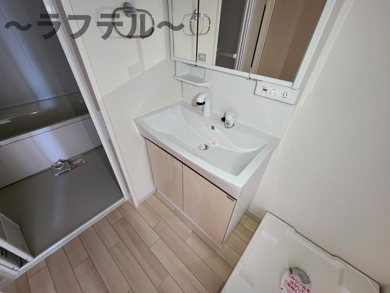 スターパレットⅡの独立洗面台|別部屋イメージ写真
