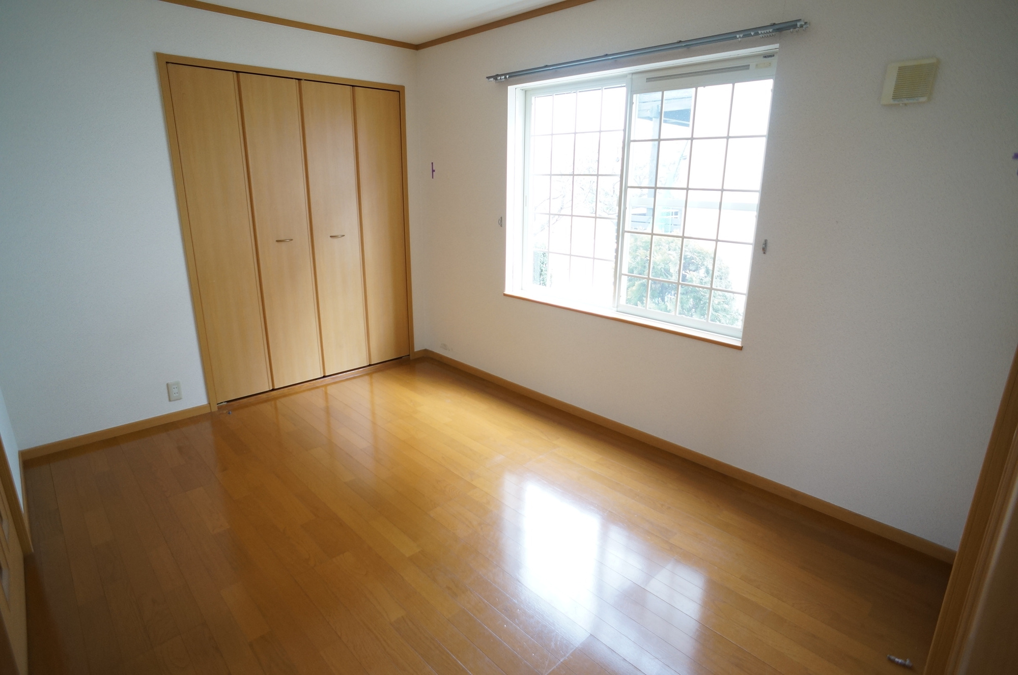 ガレリアの洋室
