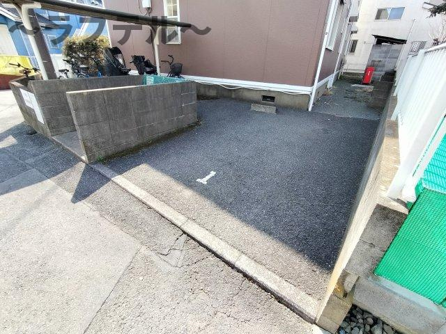 サンライズA★の駐車場